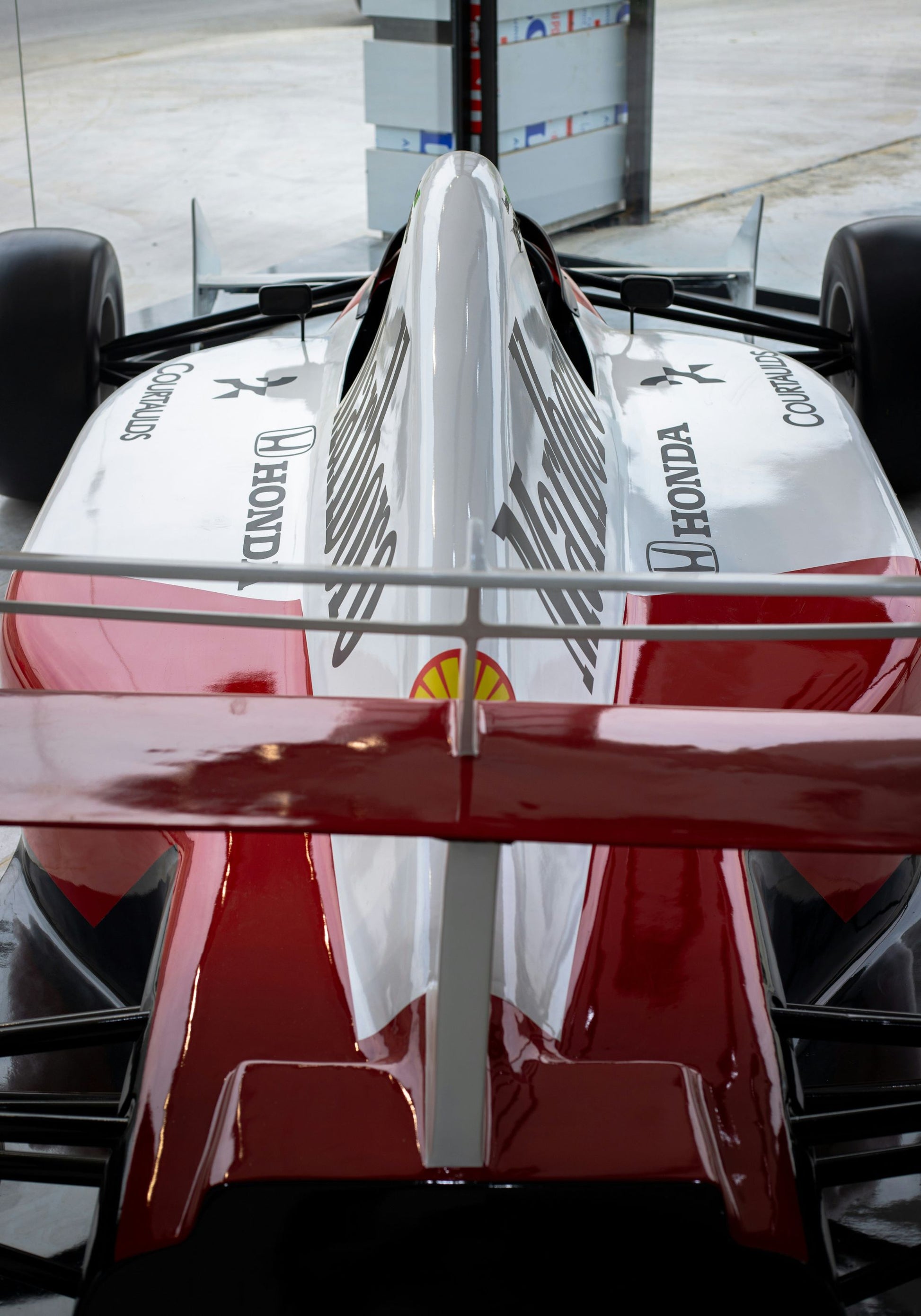 F1 Pulse – Energia Vitezei pe Canvas - WallMood